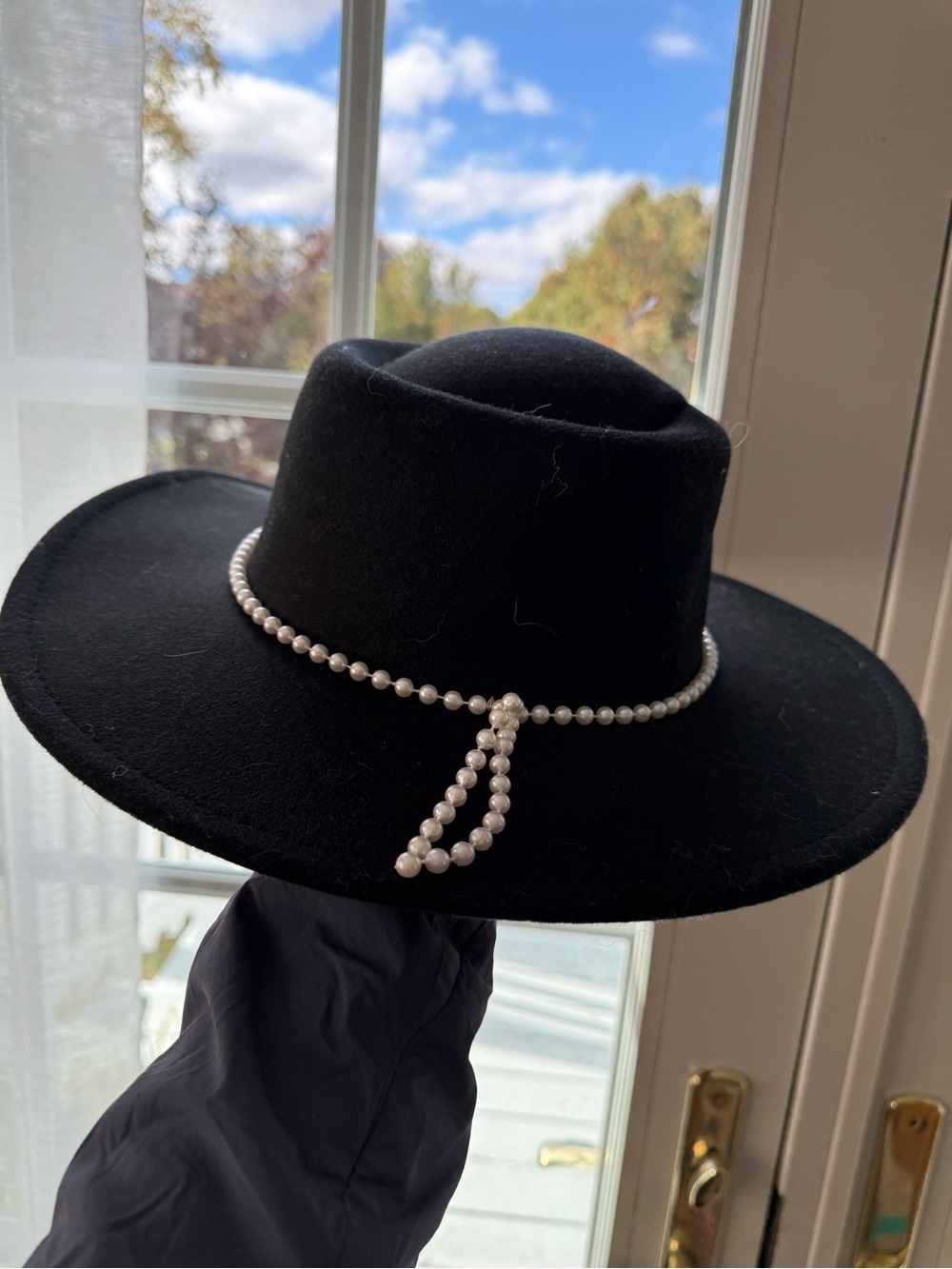 Black Wide-Brim Fedora Hat with Pearl Band